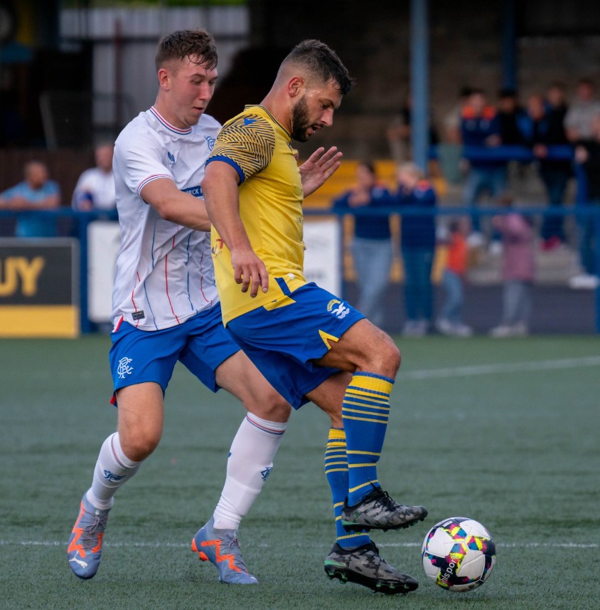 Seasider Summer Weekly: Rangers ‘B’ come to visit, supreme sharp-shooter commits to two-year deal while first new arrival&nbsp;announced