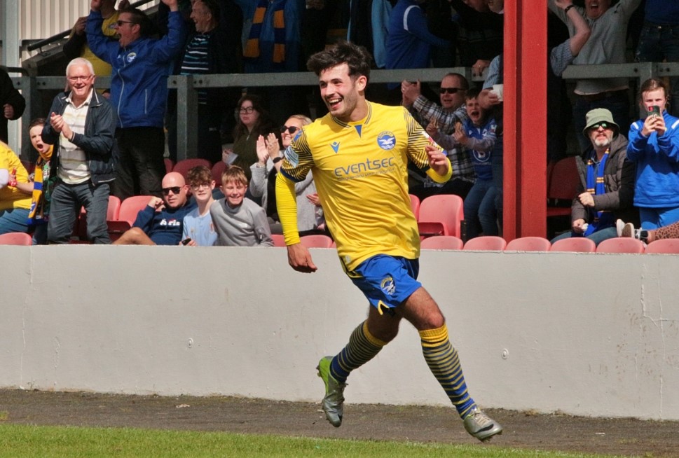 Ballyclare Comrades 3-2 Bangor: No winning start for Seasiders but lots of positives to&nbsp;take