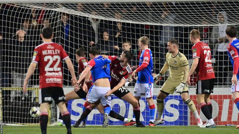 Linfield haven’t been bogged down by haves and have nots… it’s a pure winning&nbsp;mentality