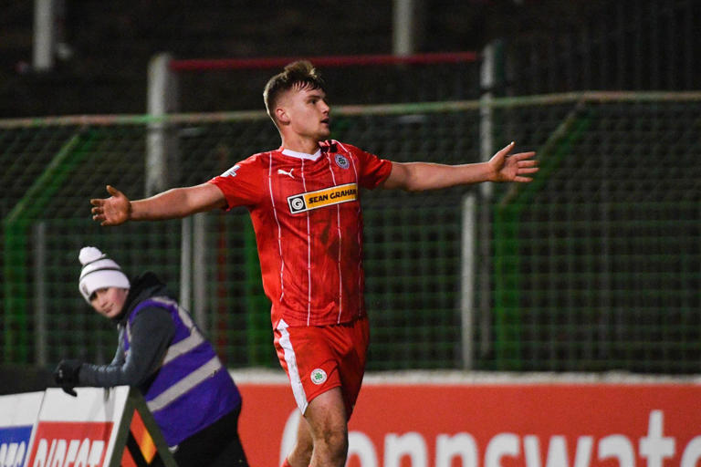 Rising star Odhran Casey’s last-gasp heroics for Cliftonville shows spirit goes a long&nbsp;way